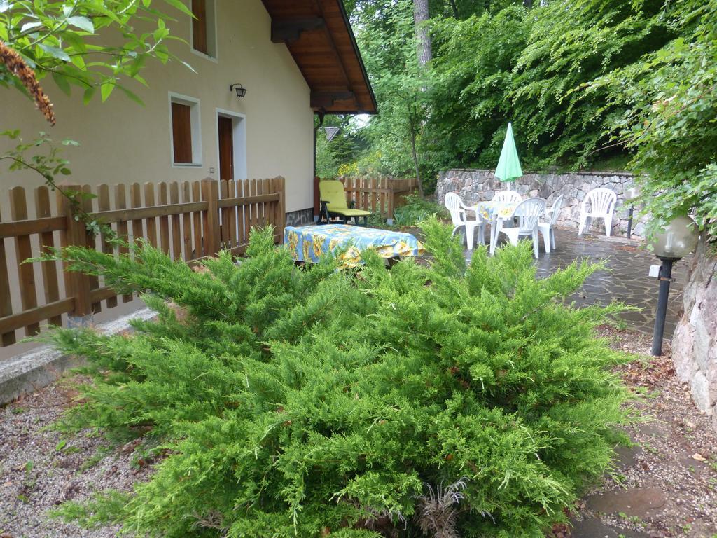 Villa Casa Pederzolli - Lagolo di Calavino Zimmer foto